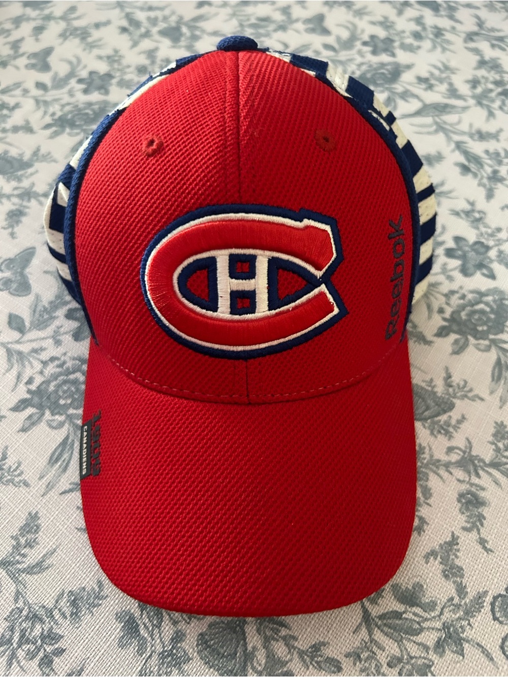 Montreal Canadiens Reebok Red Hockey Logo Cap S/M
